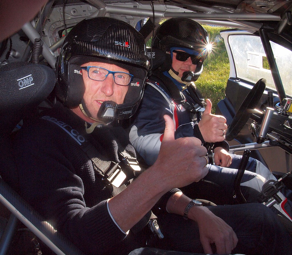 Borgmester for Mariagerfjord Kommune: Mogens Jespersen (t.v.) fik en rally-oplevelse for livet sammen med Christian K. Jensen.
(Foto: Åge Keseler Kirketerp)